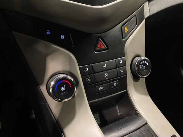 Chevrolet Cruze I с пробегом 2012 года, цена 990 000 рублей, 136358 км, седан, Автокод Объявления