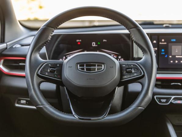 Geely Coolray I Рестайлинг с пробегом 2023 года, цена 1 848 000 рублей, 85643 км, внедорожник, Автокод Объявления