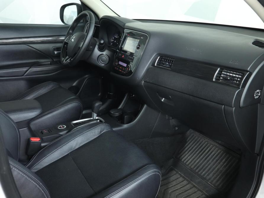 Mitsubishi Outlander III Рестайлинг 2 Москва  - изображение 25