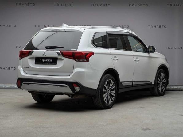 Mitsubishi Outlander III Рестайлинг 3 с пробегом 2020 года, цена 2 399 000 рублей, 91816 км, внедорожник, Автокод Объявления