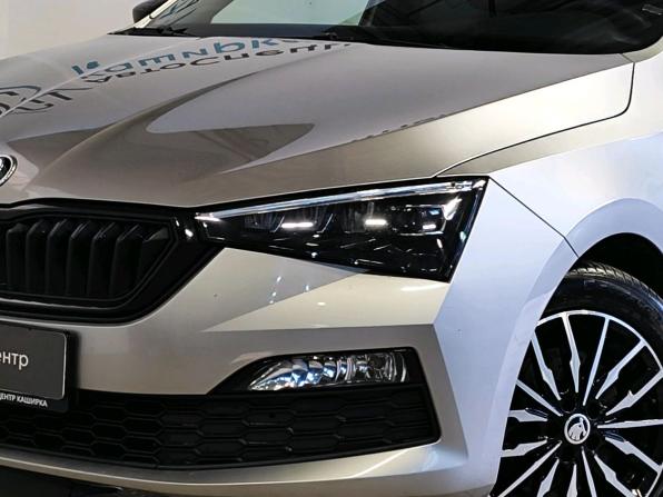Skoda Rapid II с пробегом 2021 года, цена 1 929 000 рублей, 102850 км, лифтбек, Автокод Объявления