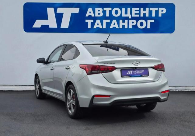 Hyundai Solaris II с пробегом 2017 года, цена 1 340 000 рублей, 130568 км, седан, Автокод Объявления