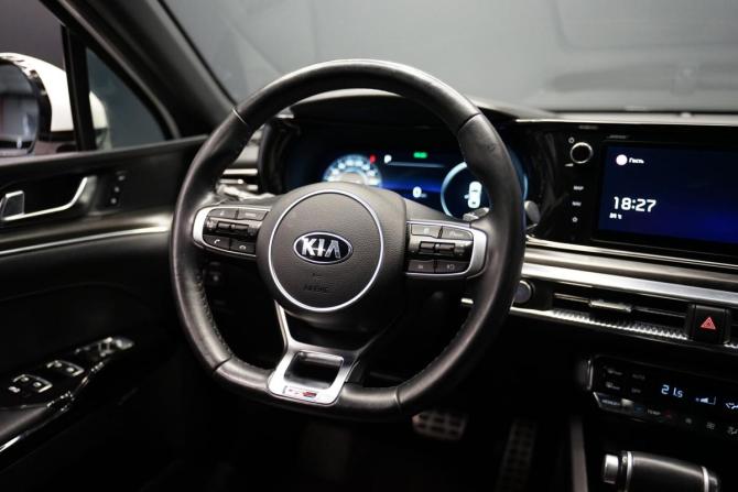 Kia K5 III с пробегом 2021 года, цена 2 690 000 рублей, 157290 км, седан, Автокод Объявления