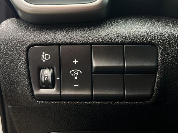 Kia Sportage IV Рестайлинг с пробегом 2020 года, цена 2 450 000 рублей, 99509 км, внедорожник, Автокод Объявления