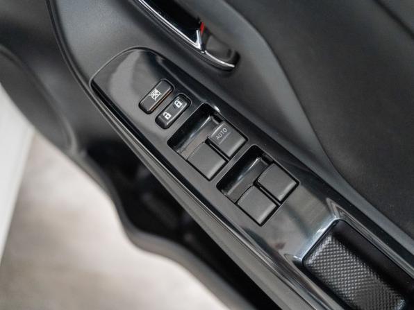 Toyota Vitz III (XP130) Рестайлинг 2 с пробегом 2019 года, цена 1 030 000 рублей, 120000 км, хэтчбек, Автокод Объявления