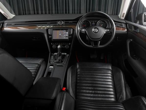 Volkswagen Passat B8 с пробегом 2015 года, цена 1 879 000 рублей, 59841 км, универсал, Автокод Объявления