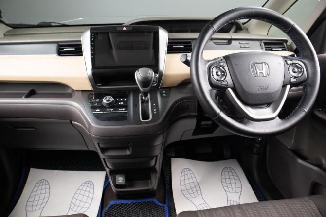 Honda Freed II с пробегом 2018 года, цена 1 629 000 рублей, 94137 км, компактвэн, Автокод Объявления