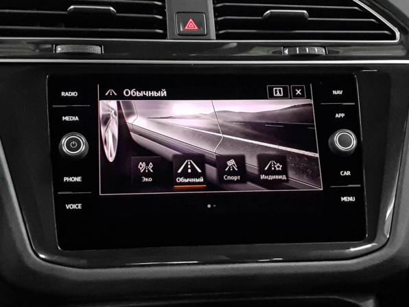 Volkswagen Tiguan II с пробегом 2020 года, цена 3 030 000 рублей, 80178 км, внедорожник, Автокод Объявления