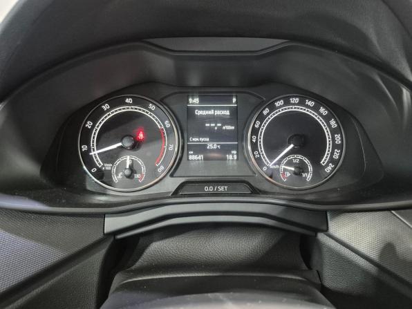 Skoda Rapid II с пробегом 2021 года, цена 1 749 000 рублей, 88640 км, лифтбек, Автокод Объявления
