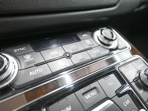 Audi A8 III (D4) Рестайлинг с пробегом 2014 года, цена 2 539 500 рублей, 142000 км, седан, Автокод Объявления