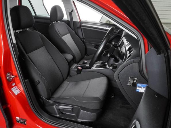Volkswagen Golf VII с пробегом 2013 года, цена 1 245 000 рублей, 75094 км, хэтчбек, Автокод Объявления