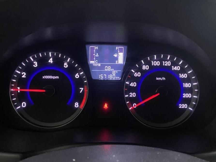 Hyundai Solaris I Курск  - изображение 10