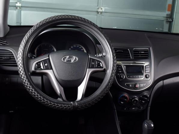 Hyundai Solaris I Рестайлинг с пробегом 2016 года, цена 749 999 рублей, 257571 км, хэтчбек, Автокод Объявления
