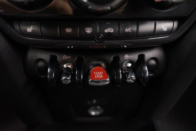 Mini Countryman II с пробегом 2019 года, цена 2 170 000 рублей, 80760 км, внедорожник, Автокод Объявления