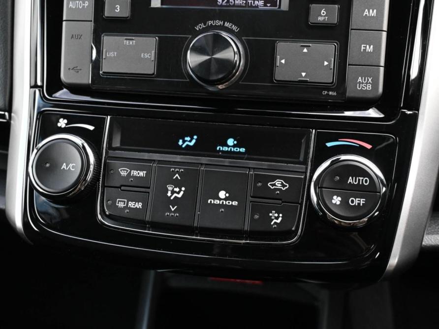 Toyota Corolla XI (E160 E170) Рестайлинг 2 Новороссийск  - изображение 20