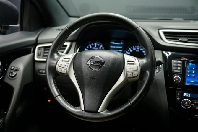 Nissan Qashqai II с пробегом 2017 года, цена 1 690 000 рублей, 160500 км, внедорожник, Автокод Объявления