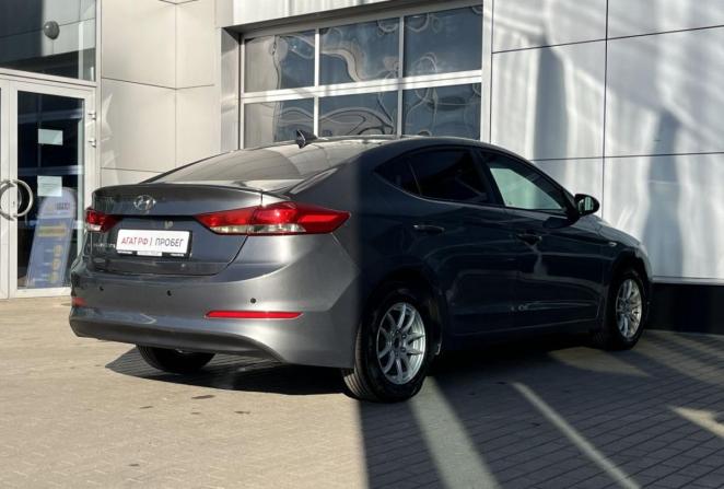 Hyundai Elantra VI (AD) с пробегом 2017 года, цена 990 000 рублей, 189951 км, седан, Автокод Объявления