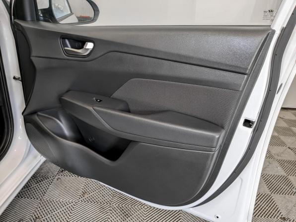 Hyundai Solaris II Рестайлинг с пробегом 2022 года, цена 1 615 000 рублей, 85069 км, седан, Автокод Объявления