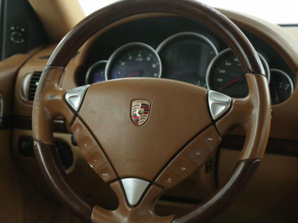 Porsche Cayenne I (955) с пробегом 2004 года, цена 550 000 рублей, 250000 км, внедорожник, Автокод Объявления