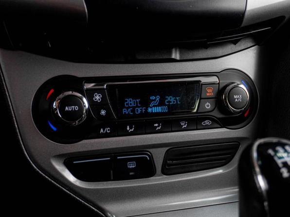 Ford Focus III с пробегом 2012 года, цена 819 000 рублей, 182056 км, хэтчбек, Автокод Объявления