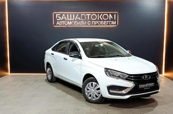Lada (ВАЗ) Vesta I Рестайлинг (NG) с пробегом 2023 года, цена 1 170 000 рублей, 49989 км, седан, Автокод Объявления