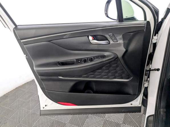 Hyundai Santa Fe IV Рестайлинг с пробегом 2021 года, цена 4 200 000 рублей, 43134 км, внедорожник, Автокод Объявления