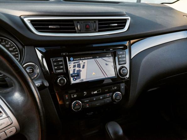 Nissan Qashqai II с пробегом 2017 года, цена 1 860 000 рублей, 91221 км, внедорожник, Автокод Объявления