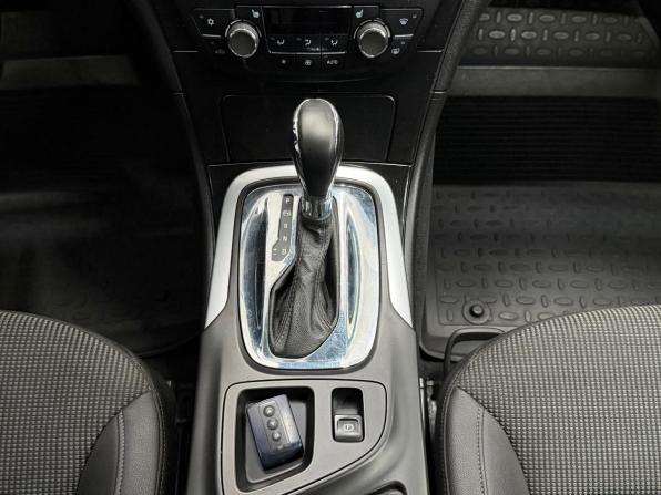 Opel Insignia I с пробегом 2012 года, цена 879 000 рублей, 143285 км, седан, Автокод Объявления