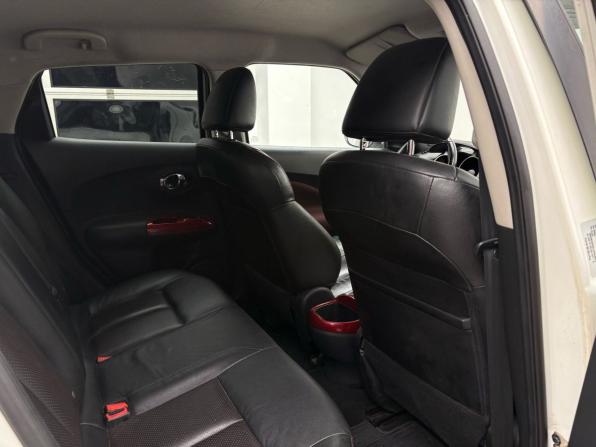 Nissan Juke I с пробегом 2012 года, цена 1 219 000 рублей, 105360 км, внедорожник, Автокод Объявления