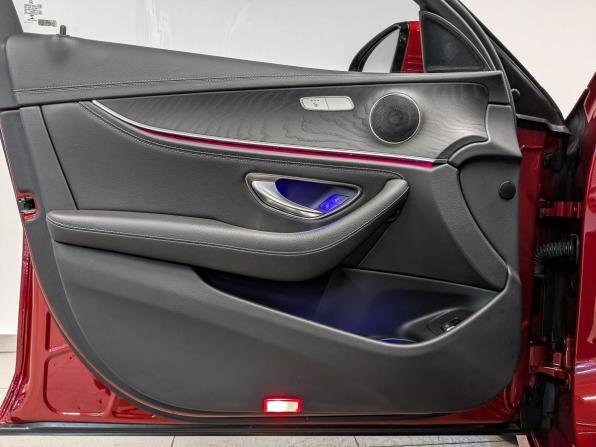Mercedes-Benz E-Класс V (W213 S213 C238) Рестайлинг с пробегом 2021 года, цена 4 350 000 рублей, 73788 км, седан, Автокод Объявления