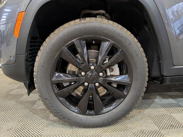 Jeep Grand Cherokee V (WL) с пробегом 2022 года, цена 5 750 000 рублей, 33944 км, внедорожник, Автокод Объявления