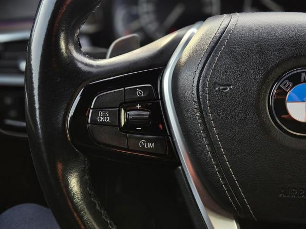 BMW 5 серии VII (G30/G31/G38) с пробегом 2018 года, цена 2 500 000 рублей, 156000 км, универсал, Автокод Объявления