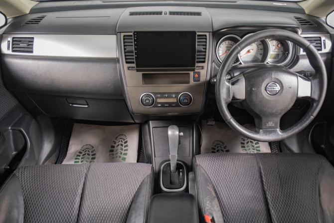 Nissan Tiida I Рестайлинг с пробегом 2012 года, цена 829 000 рублей, 260000 км, хэтчбек, Автокод Объявления