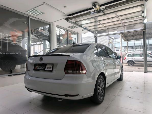 Volkswagen Polo V Рестайлинг с пробегом 2019 года, цена 1 430 000 рублей, 107600 км, седан, Автокод Объявления