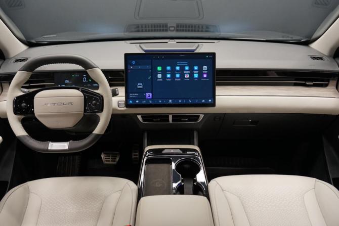 JETOUR DASHING I с пробегом 2023 года, цена 2 555 000 рублей, 11282 км, внедорожник, Автокод Объявления