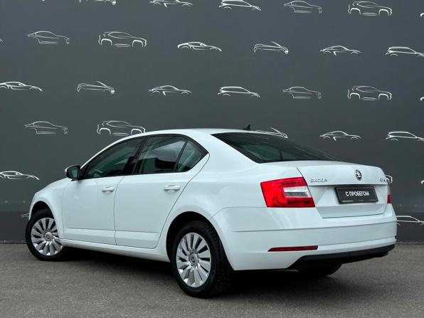 Skoda Octavia III (A7) Рестайлинг с пробегом 2019 года, цена 1 788 200 рублей, 77485 км, лифтбек, Автокод Объявления