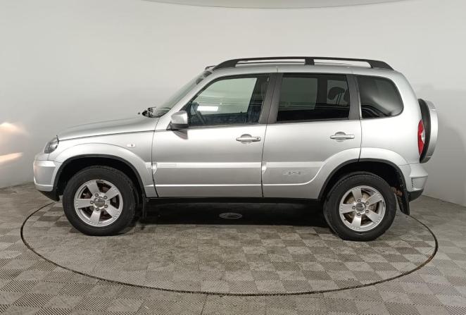 Chevrolet Niva I Рестайлинг с пробегом 2018 года, цена 940 000 рублей, 37285 км, внедорожник, Автокод Объявления
