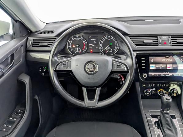 Skoda Superb III с пробегом 2019 года, цена 2 300 000 рублей, 94130 км, лифтбек, Автокод Объявления