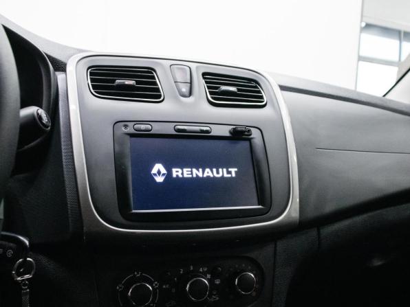 Renault Sandero II Рестайлинг с пробегом 2019 года, цена 979 000 рублей, 73493 км, хэтчбек, Автокод Объявления