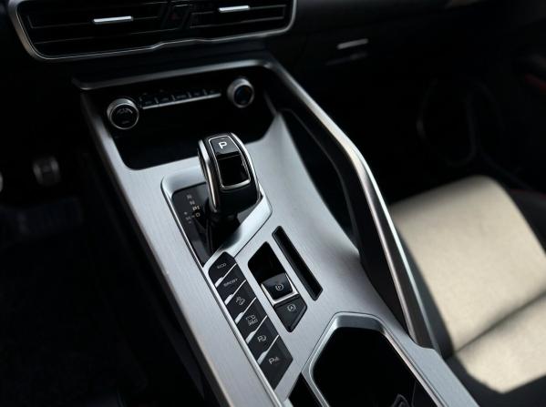 Geely Coolray I с пробегом 2022 года, цена 1 899 000 рублей, 51463 км, внедорожник, Автокод Объявления