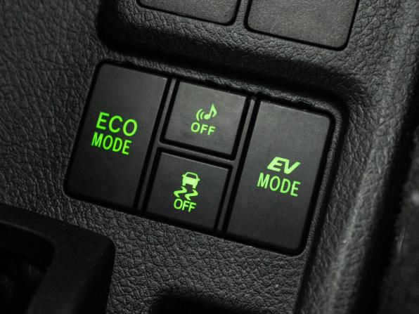 Toyota Corolla XI (E160 E170 E180) Рестайлинг 1 с пробегом 2015 года, цена 1 250 000 рублей, 156311 км, универсал, Автокод Объявления