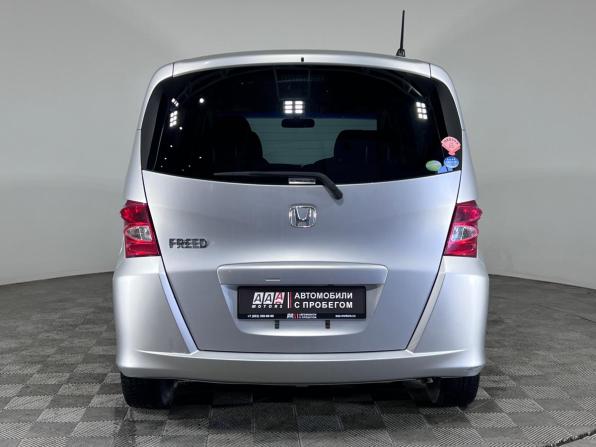 Honda Freed I с пробегом 2011 года, цена 935 000 рублей, 152626 км, компактвэн, Автокод Объявления