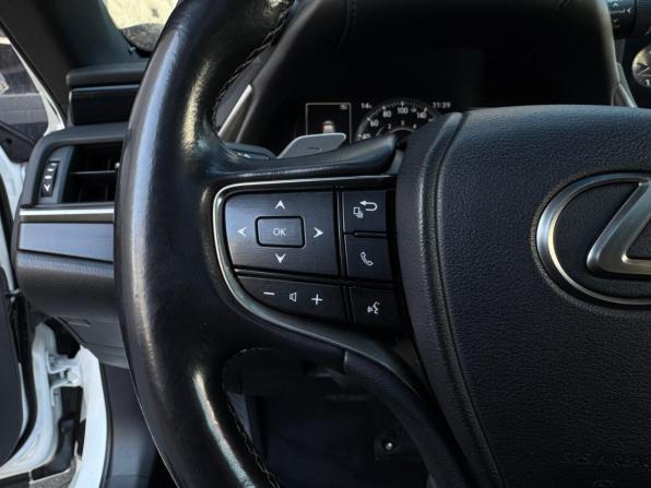 Lexus ES VII с пробегом 2020 года, цена 3 890 000 рублей, 73093 км, седан, Автокод Объявления