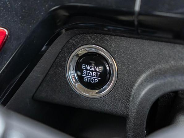Honda Stepwgn V Рестайлинг с пробегом 2019 года, цена 2 295 000 рублей, 100536 км, минивэн, Автокод Объявления