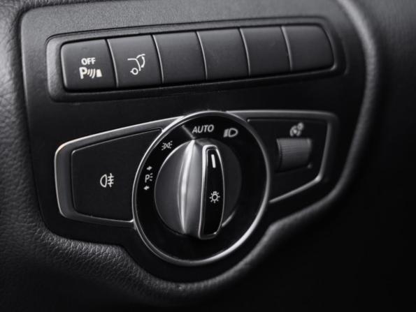 Mercedes-Benz V-Класс III (W447) с пробегом 2016 года, цена 3 650 000 рублей, 175811 км, минивэн, Автокод Объявления