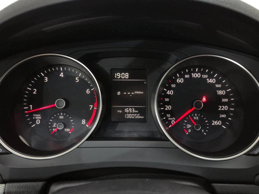 Volkswagen Jetta VI Рестайлинг Альметьевск  - изображение 16