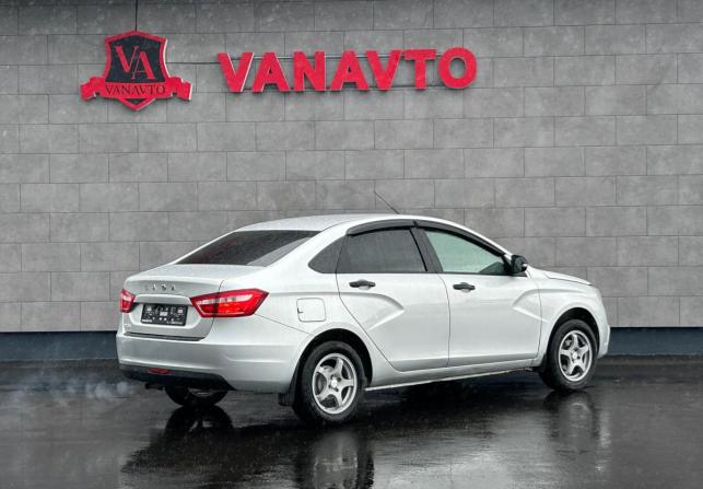 Lada (ВАЗ) Vesta I с пробегом 2017 года, цена 750 000 рублей, 174371 км, седан, Автокод Объявления