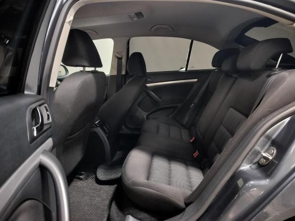 Skoda Octavia II (A5) Рестайлинг с пробегом 2012 года, цена 630 000 рублей, 231258 км, лифтбек, Автокод Объявления