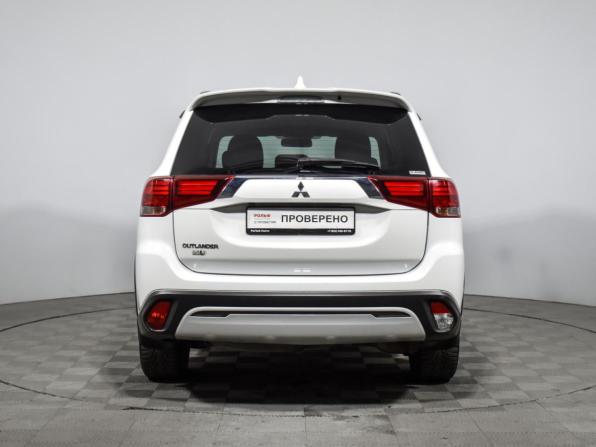 Mitsubishi Outlander III Рестайлинг 3 с пробегом 2021 года, цена 1 989 000 рублей, 195852 км, внедорожник, Автокод Объявления