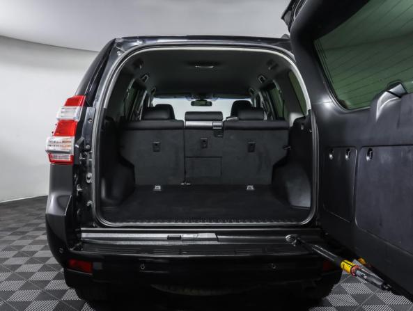 Toyota Land Cruiser Prado 150 Series Рестайлинг 1 с пробегом 2013 года, цена 3 688 000 рублей, 114315 км, внедорожник, Автокод Объявления